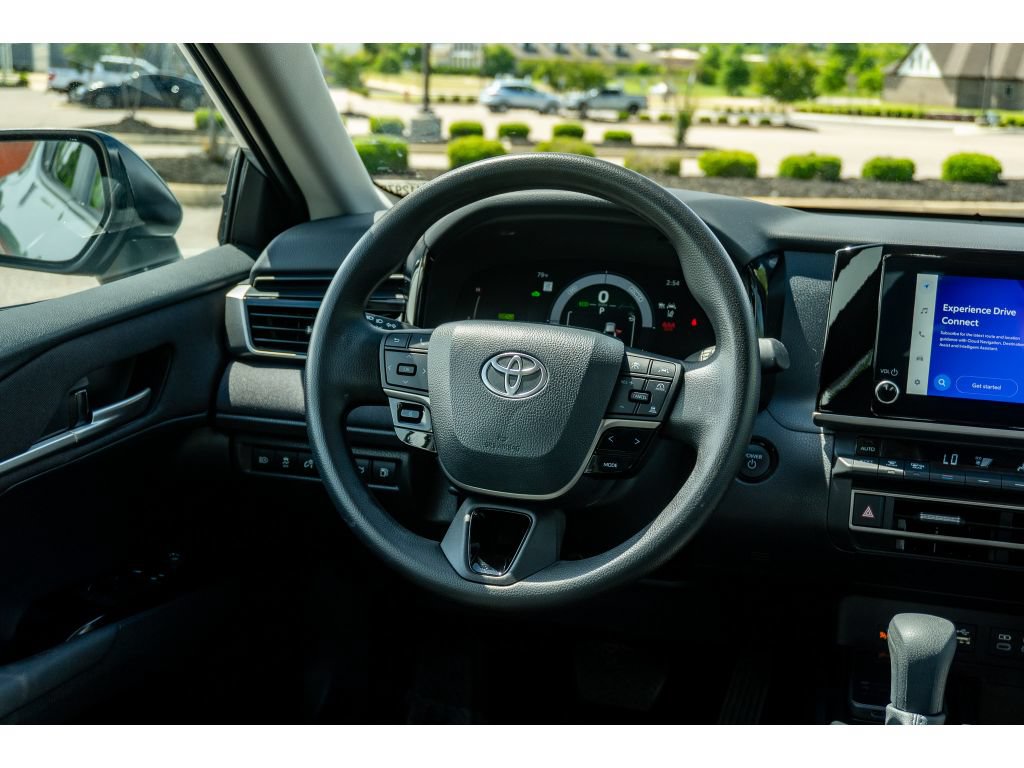 Used 2026 Toyota Camry LE FWD image 22