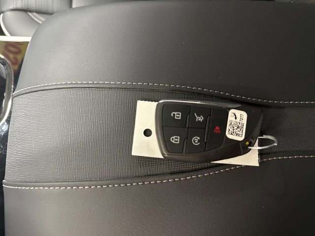 Used 2025 Buick Enclave Sport Touring w/ Power Package image 32