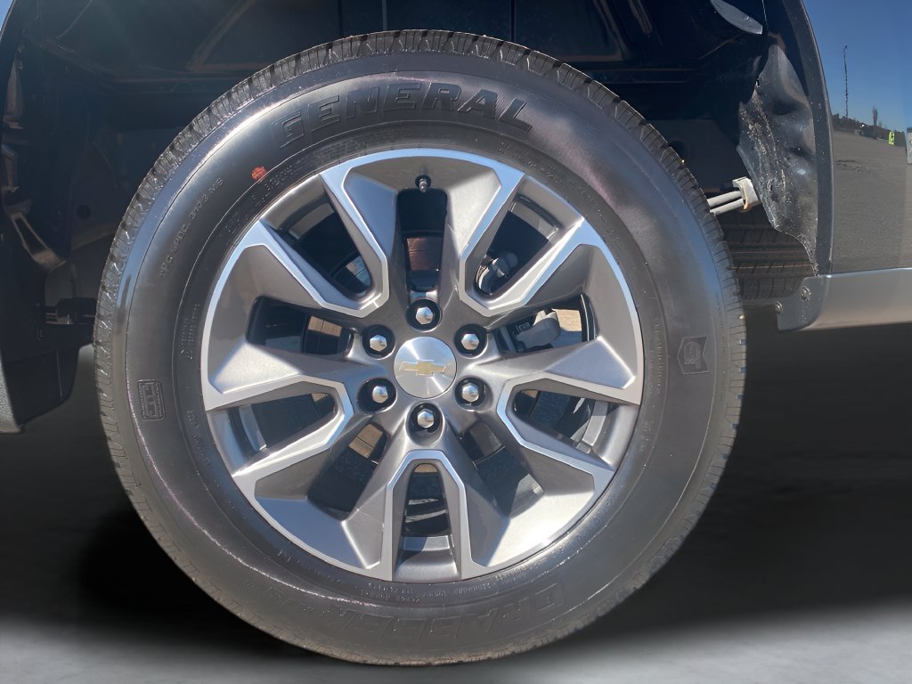 Used 2024 Chevrolet Silverado 1500 LT AWD/4WD image 35