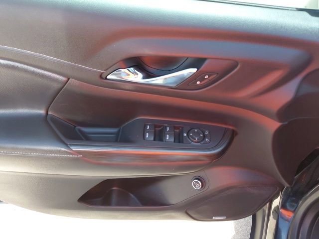 Used 2021 GMC Acadia SLT w/ Trailering Package image 28