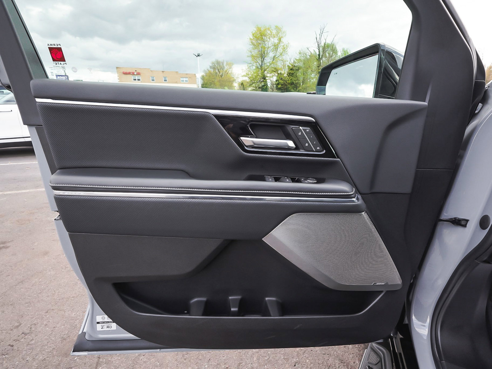 Used 2024 GMC Sierra EV Denali image 9