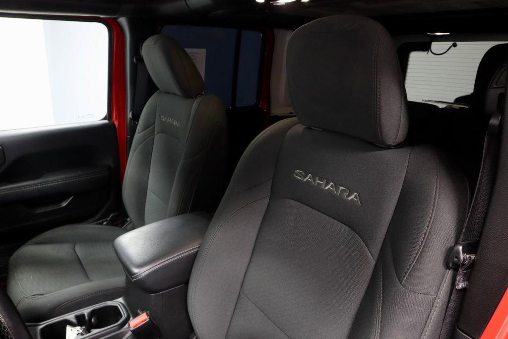 Used 2021 Jeep Wrangler Unlimited Sahara image 25