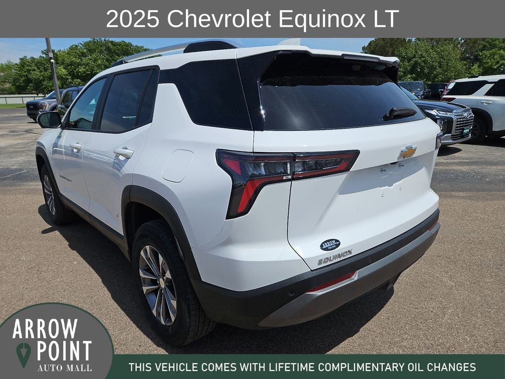 Used 2025 Chevrolet Equinox LT w/ Convenience Package II FWD image 9