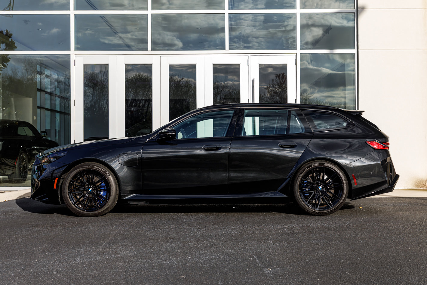 Used 2026 BMW M5 Touring image 6