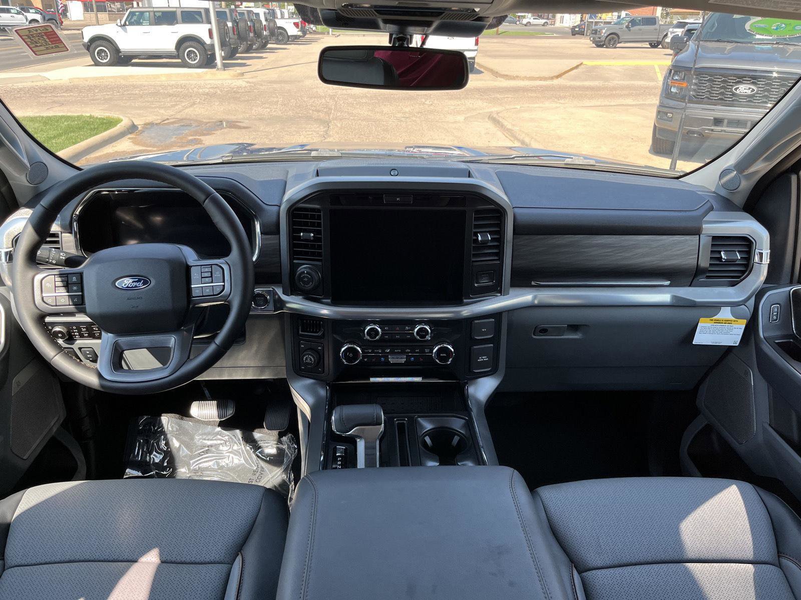New 2025 Ford F150 Lariat image 14