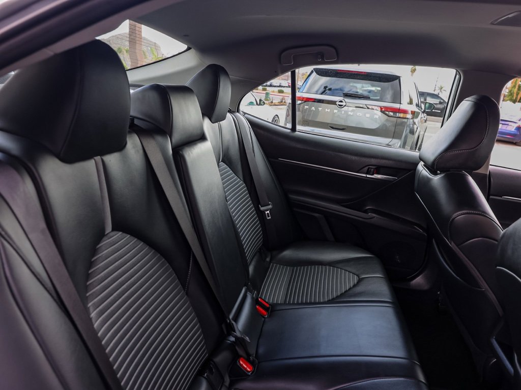 Used 2023 Toyota Camry SE image 17