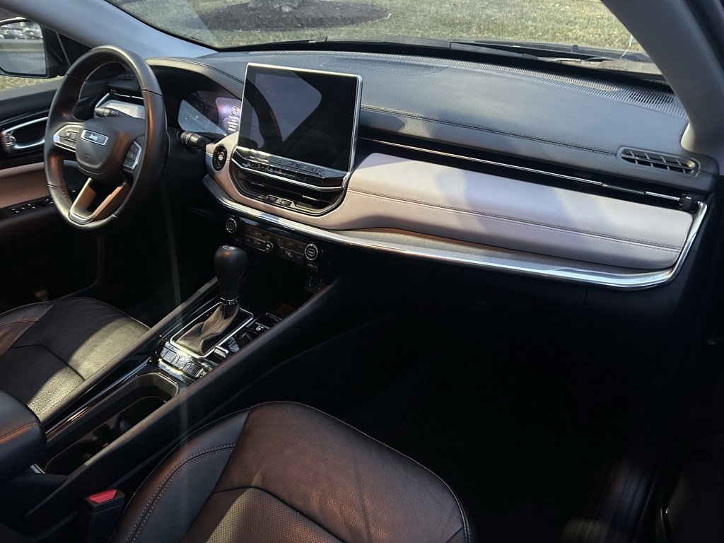 Used 2022 Jeep Compass Limited image 20