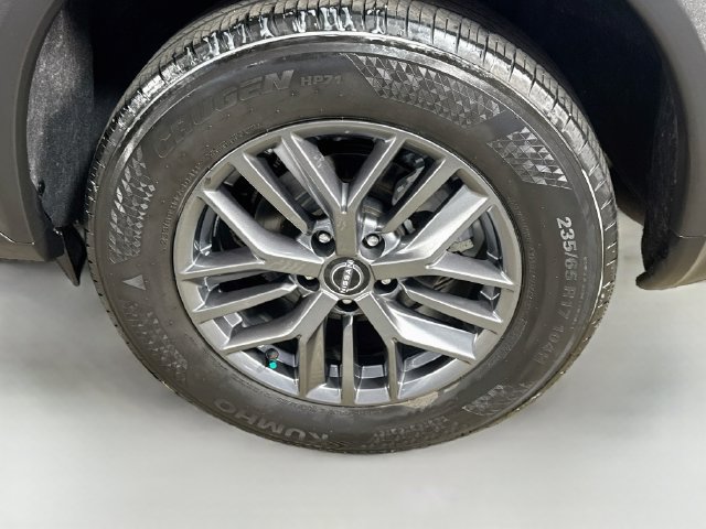 Used 2023 Nissan Rogue S AWD/4WD image 36