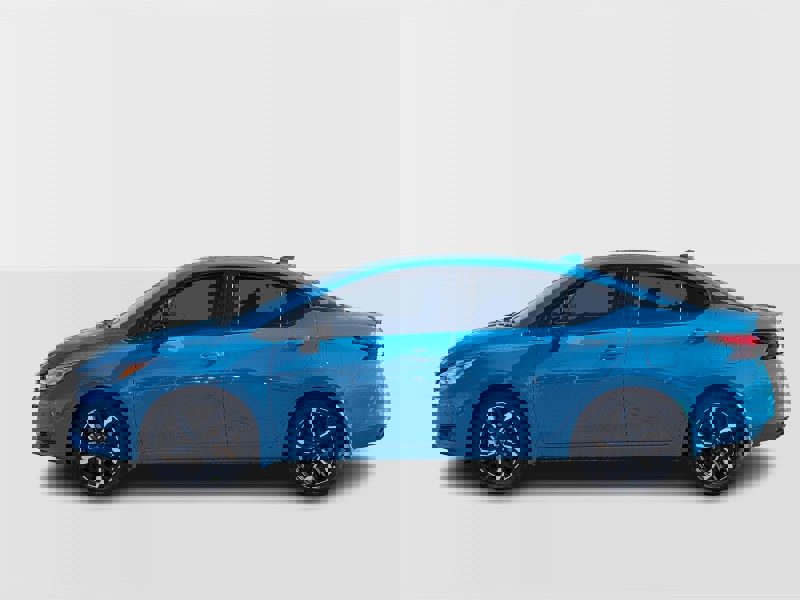 New 2025 Nissan Versa SR w/ Trunk Package image 2