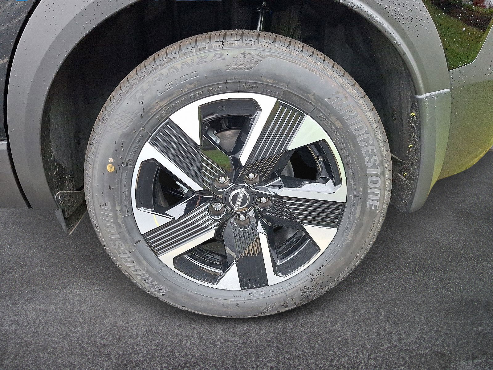 New 2026 Nissan Kicks SV w/ SV Premium Package image 4