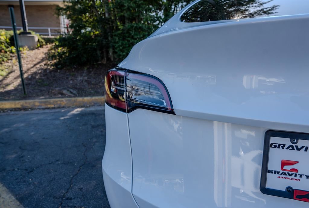 Used 2023 Tesla Model Y Long Range image 25