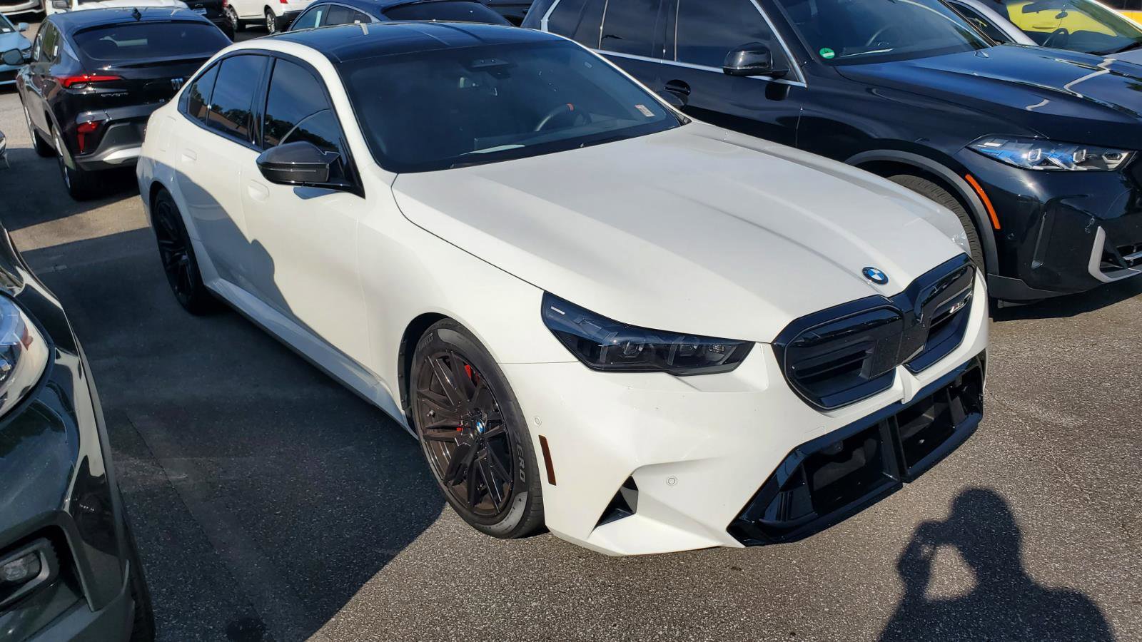 Used 2025 BMW M5 w/ Carbon Package AWD/4WD image 2