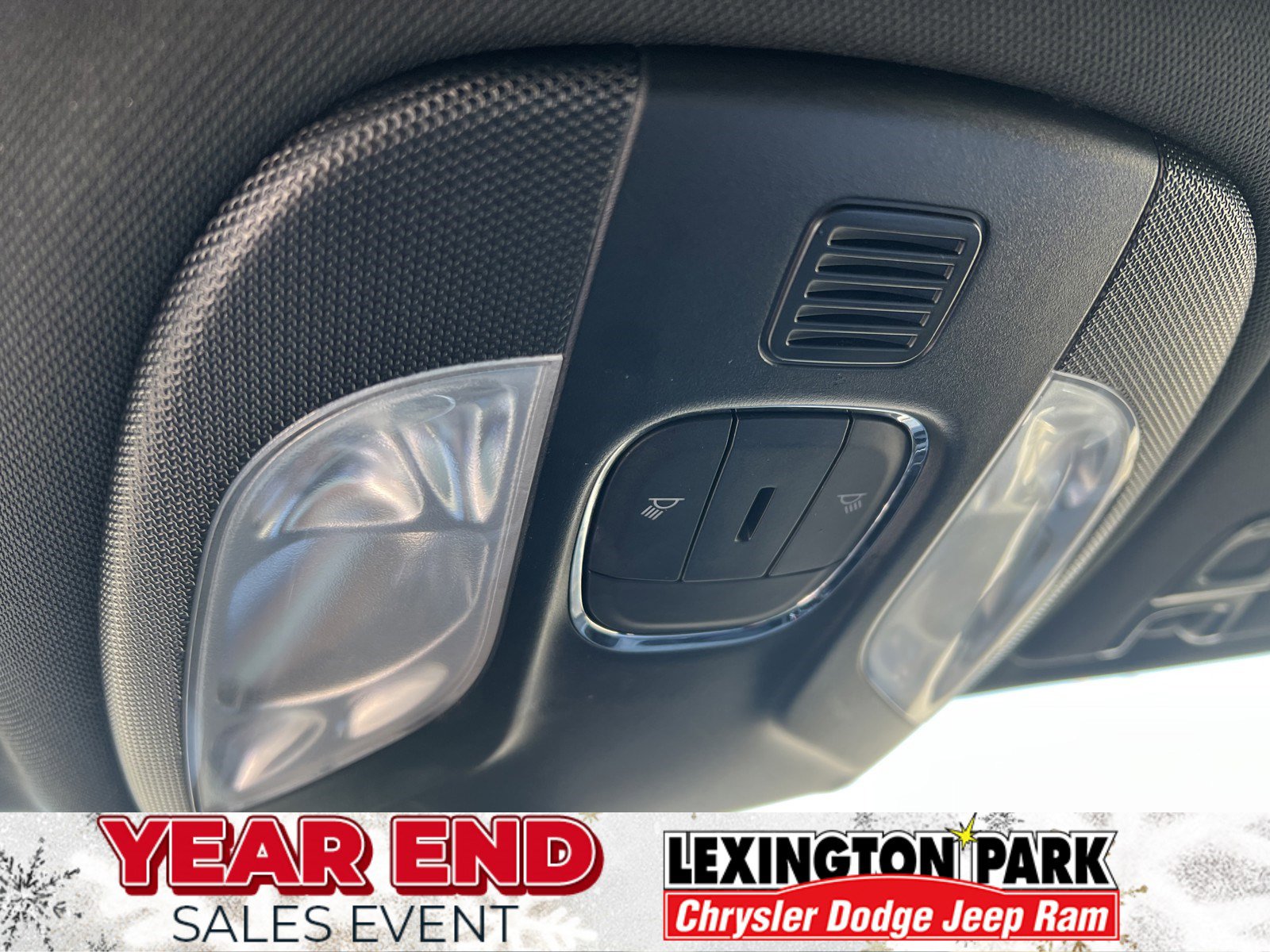 Used 2024 Jeep Compass Trailhawk image 23