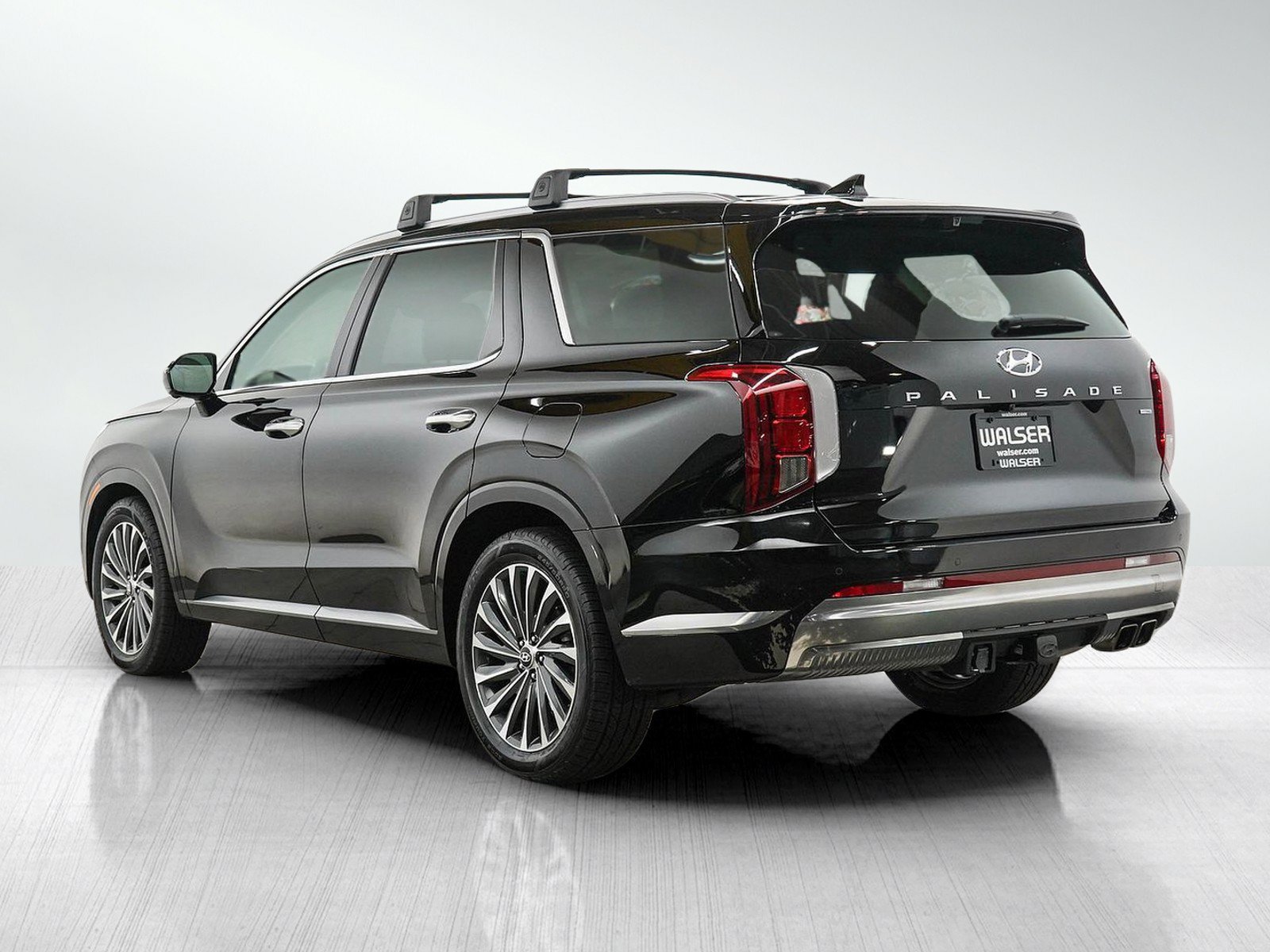 Used 2024 Hyundai Palisade Calligraphy AWD/4WD image 3