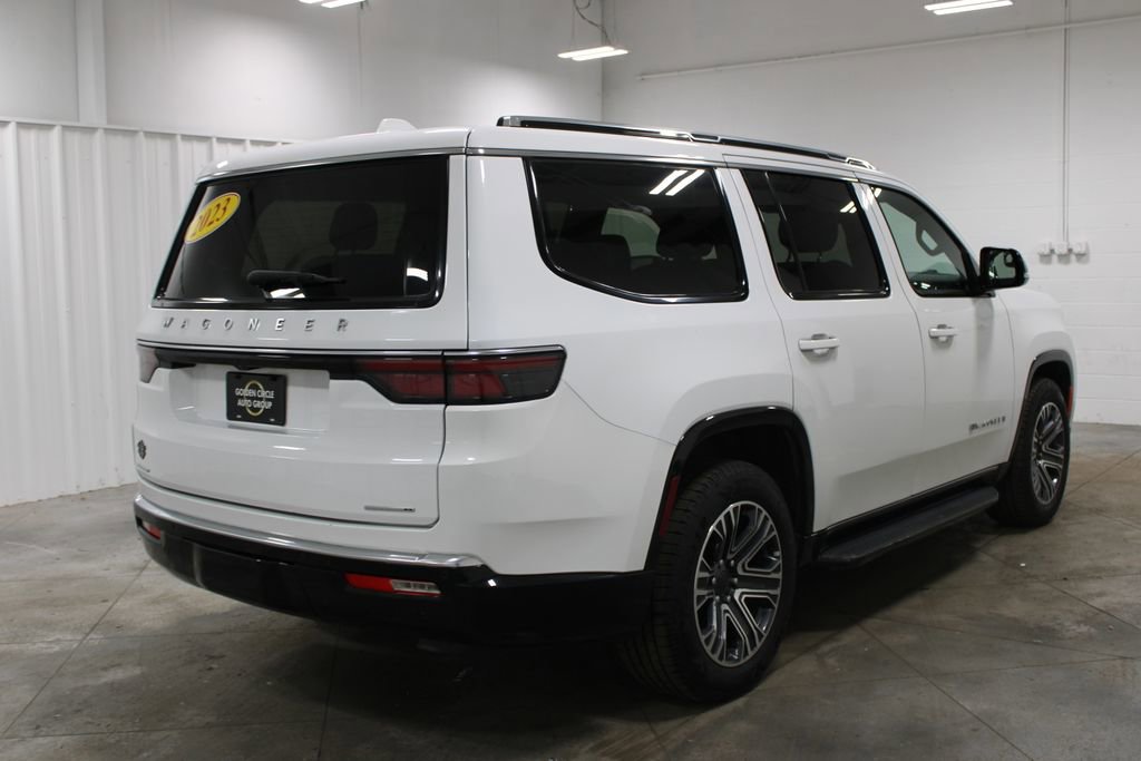 Used 2023 Jeep Wagoneer Series II image 9