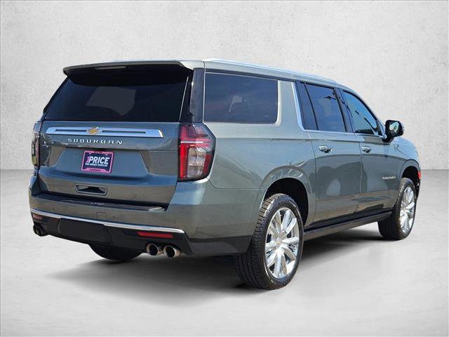Used 2023 Chevrolet Suburban High Country AWD/4WD image 5
