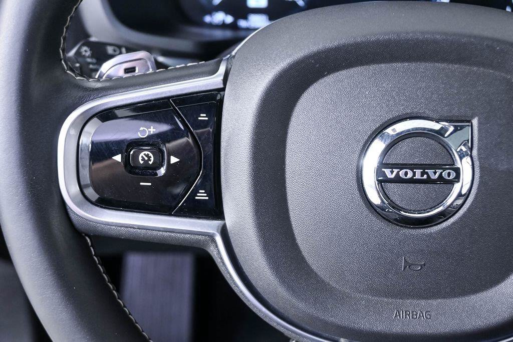 Used 2020 Volvo S60 T5 R-Design FWD image 10