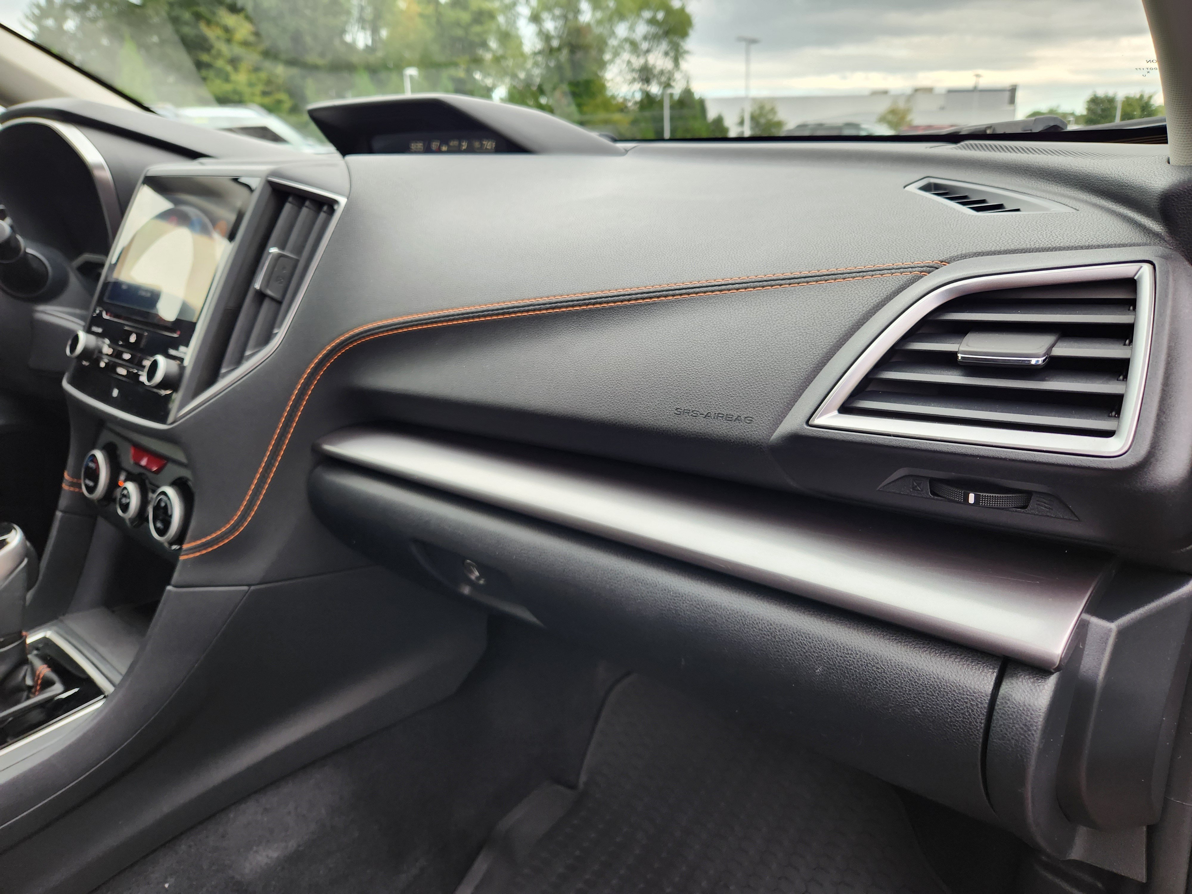 Used 2019 Subaru Crosstrek 2.0i Limited w/ Moonroof Package w/Navigation AWD/4WD image 17
