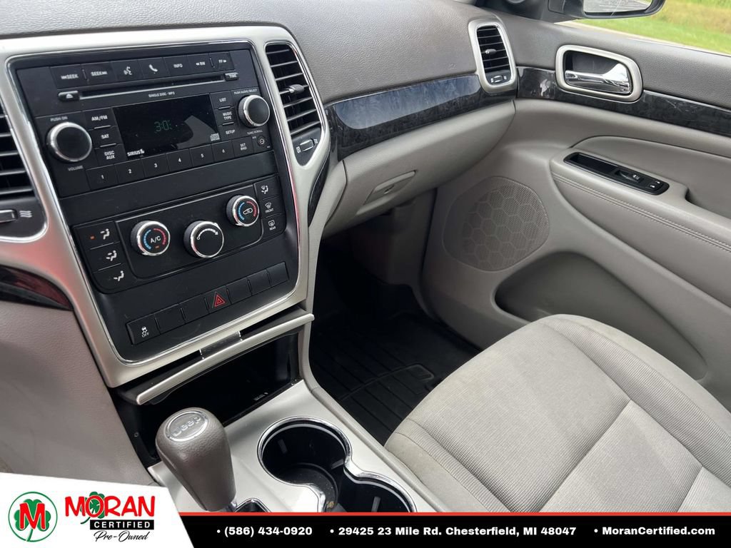 Used 2011 Jeep Grand Cherokee Laredo AWD/4WD image 26
