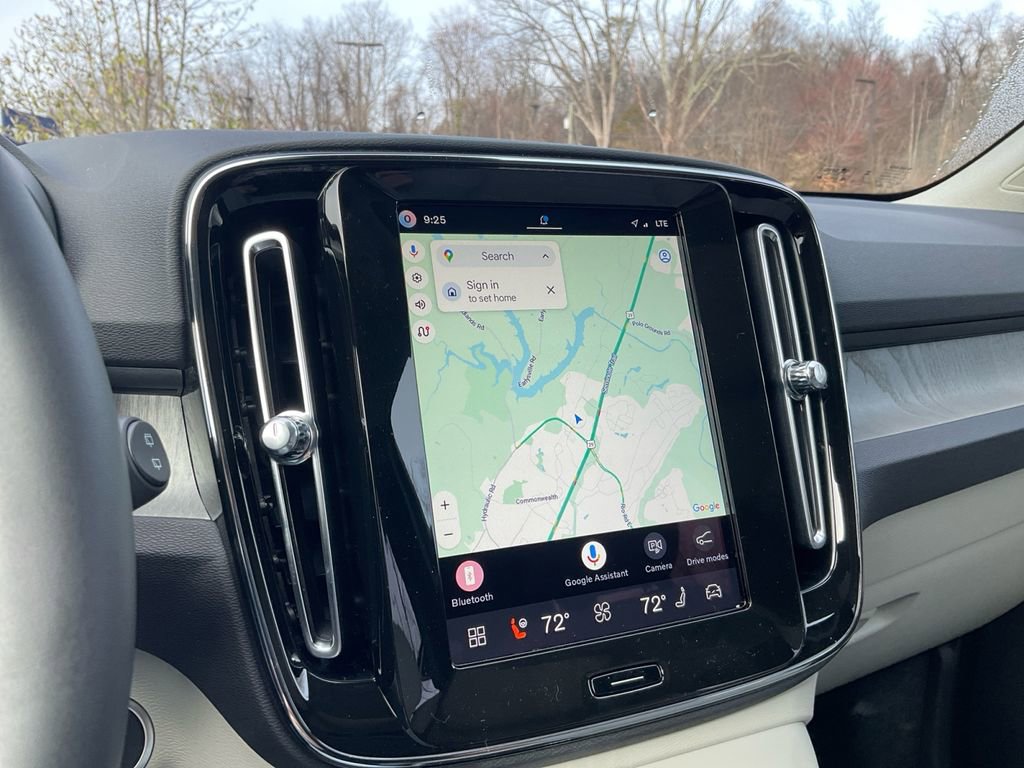 New 2026 Volvo XC40 B5 Plus w/ Protection Package Premier image 21