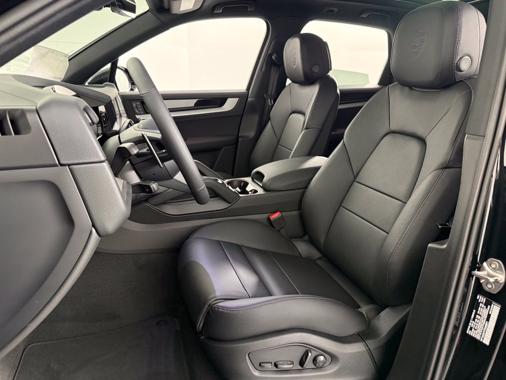New 2026 Porsche Cayenne AWD/4WD image 5