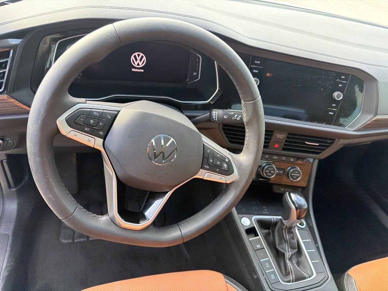 Used 2024 Volkswagen Jetta SEL FWD image 13