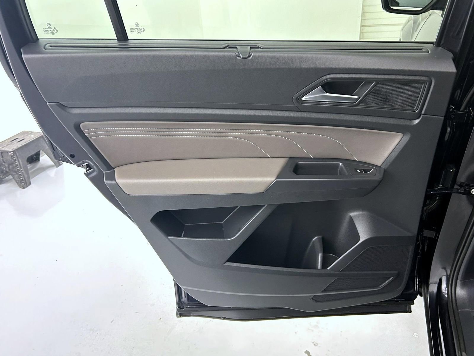 Used 2021 Volkswagen Atlas SE image 22