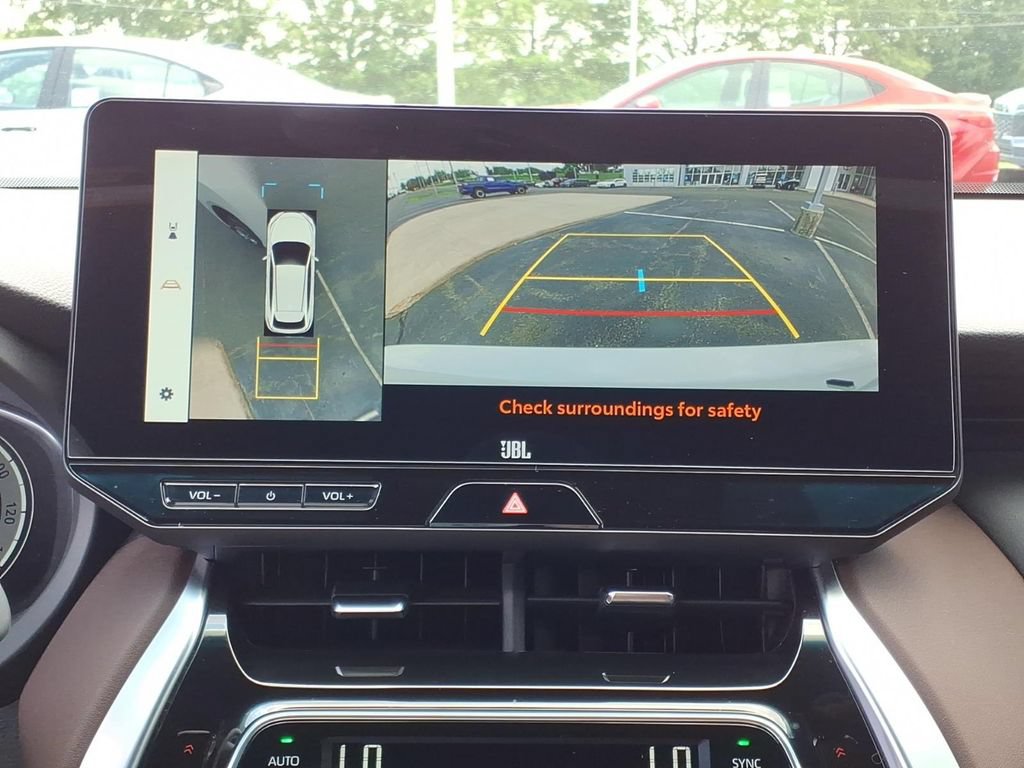 Certified 2024 Toyota Venza Limited AWD/4WD image 10
