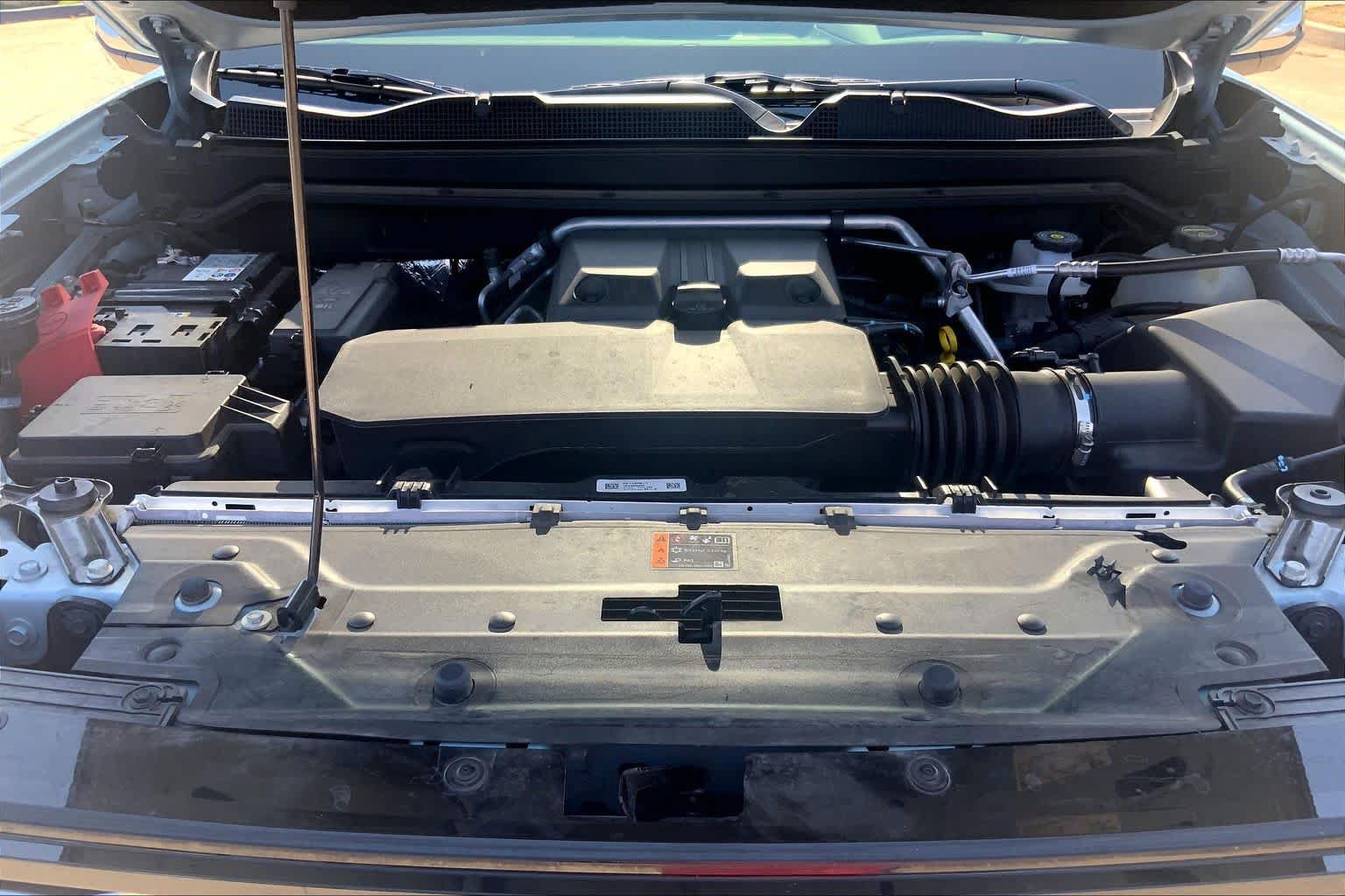 Certified 2025 GMC Canyon Denali AWD/4WD image 31
