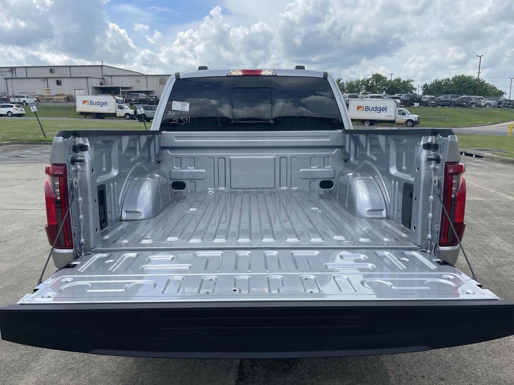 New 2025 Ford F150 XLT w/ Equipment Group 302A MID image 5