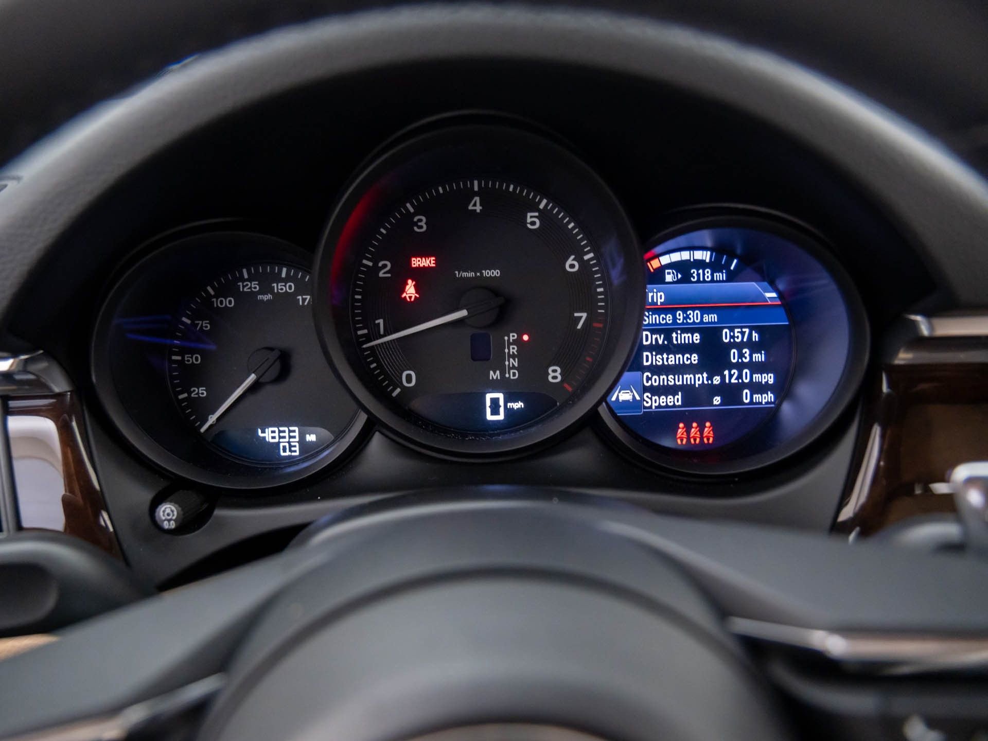 Certified 2025 Porsche Macan image 25