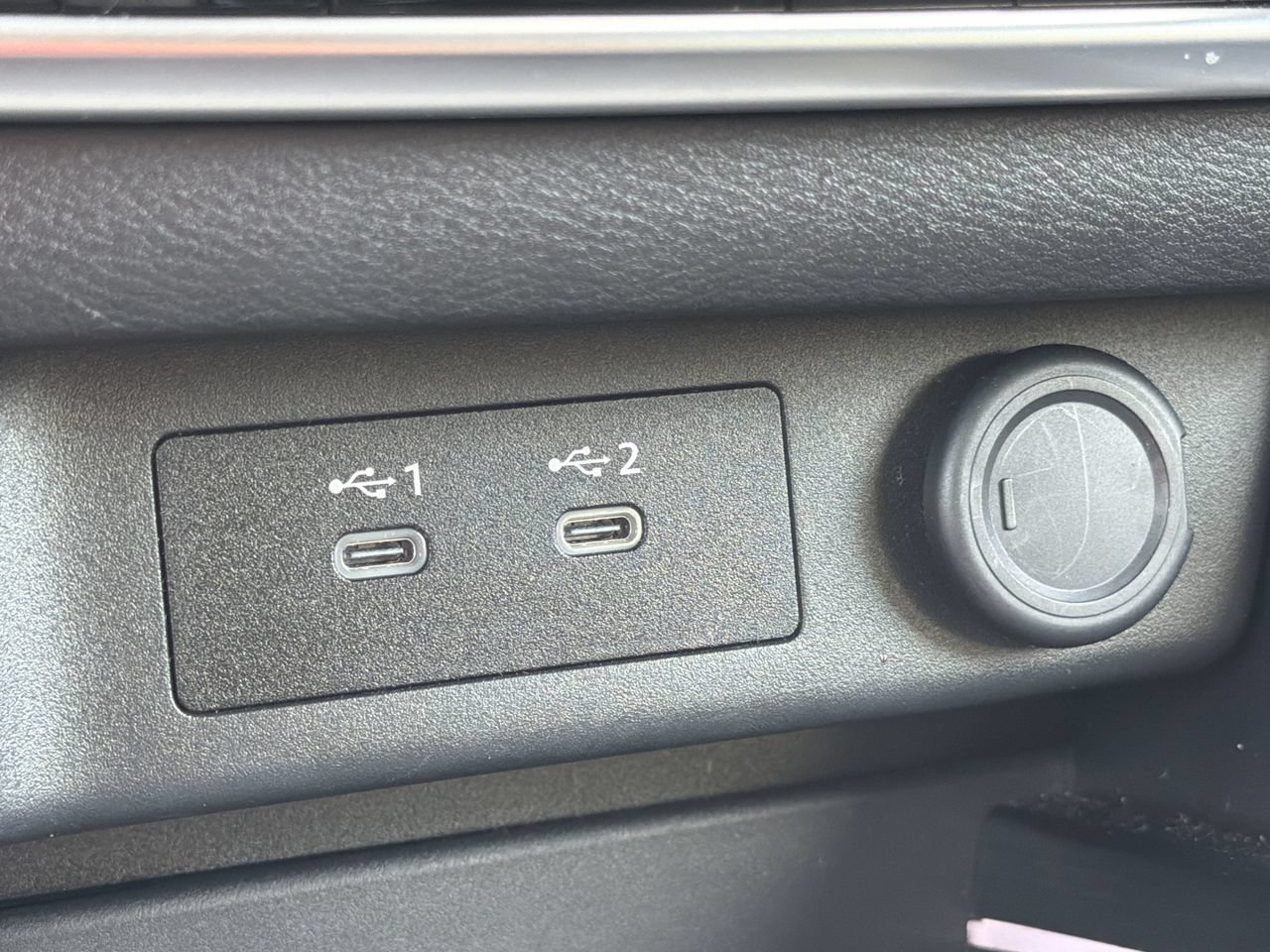 Used 2024 Nissan Rogue Platinum FWD image 6