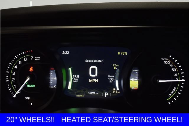 Used 2025 Jeep Wrangler Unlimited Sahara AWD/4WD image 16
