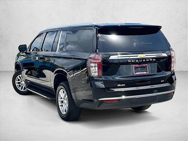 Used 2024 Chevrolet Suburban LT w/ Luxury Package RWD image 13