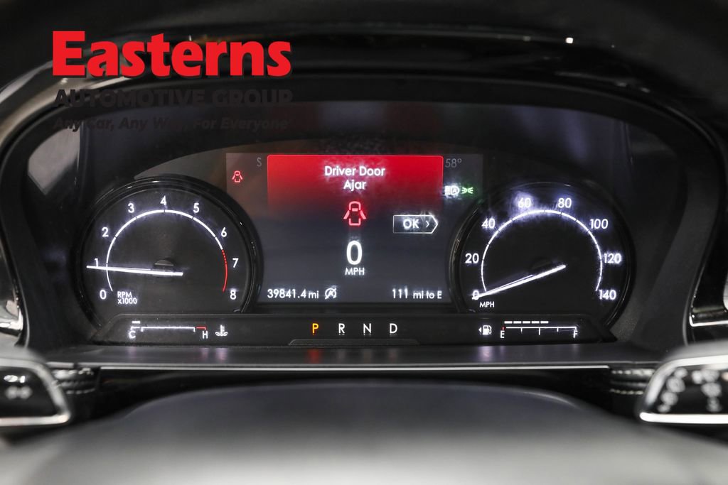 Used 2021 Lincoln Corsair Standard w/ Premium Package image 18