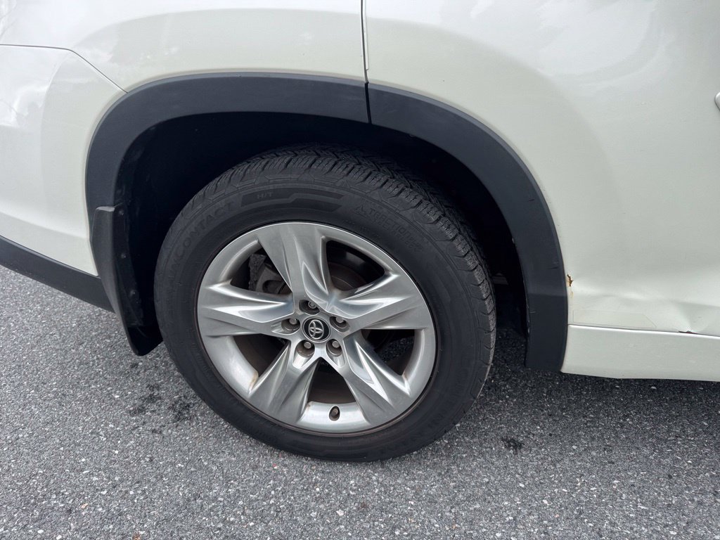 Used 2018 Toyota Highlander Limited AWD/4WD image 23