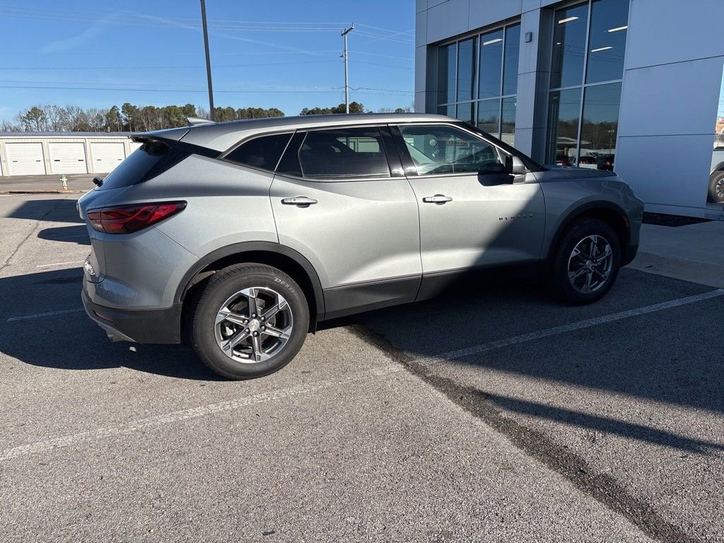 Used 2023 Chevrolet Blazer LT w/ Driver Confidence Package image 30