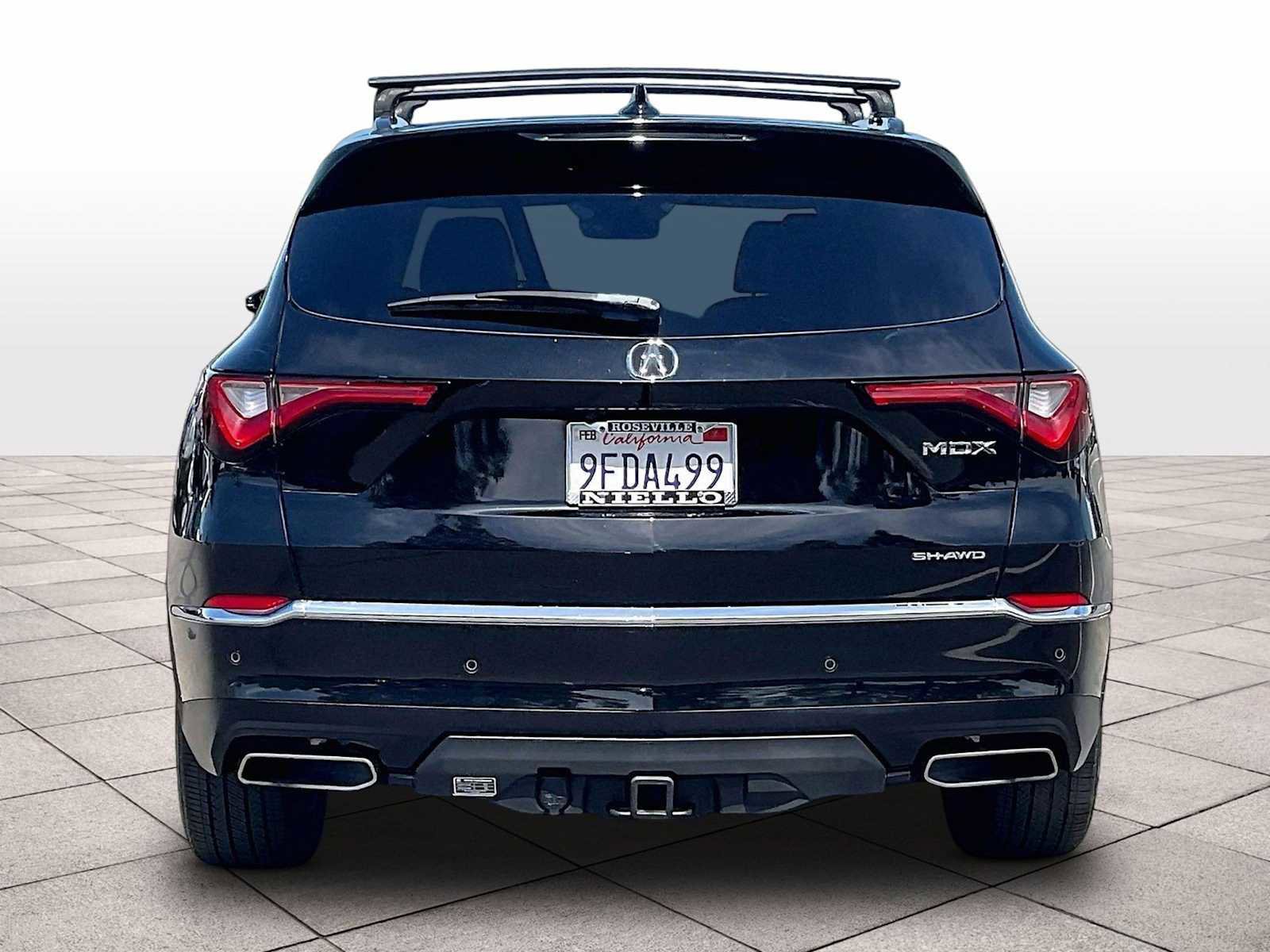 Used 2023 Acura MDX SH-AWD w/ Technology Package image 7