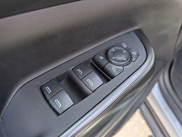Certified 2023 GMC Acadia SLT w/ Technology Package image 17