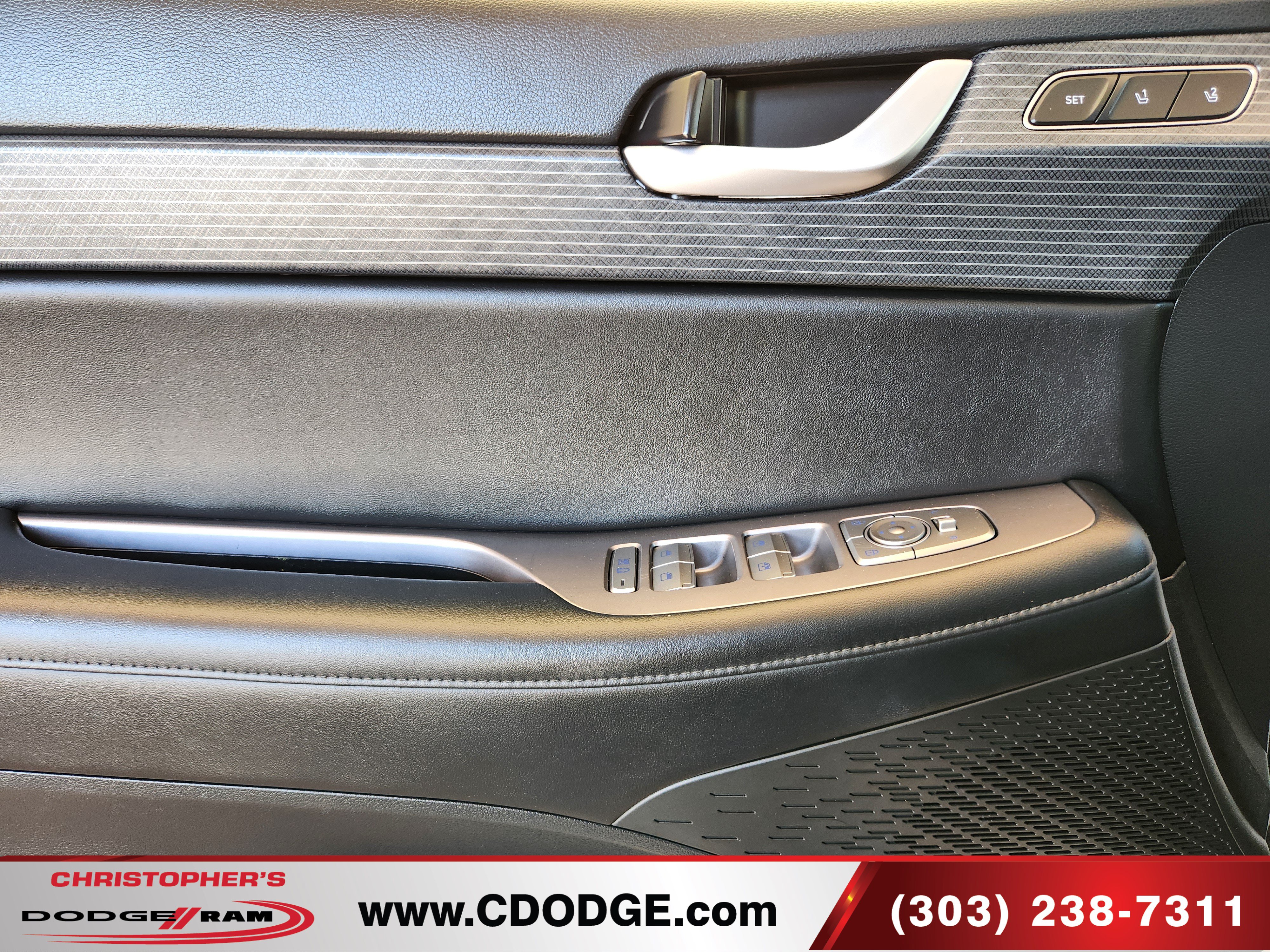 Used 2024 Hyundai Palisade Limited AWD/4WD image 14