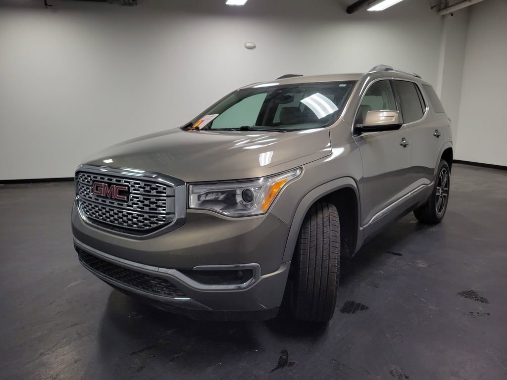 Used 2019 GMC Acadia Denali image 5