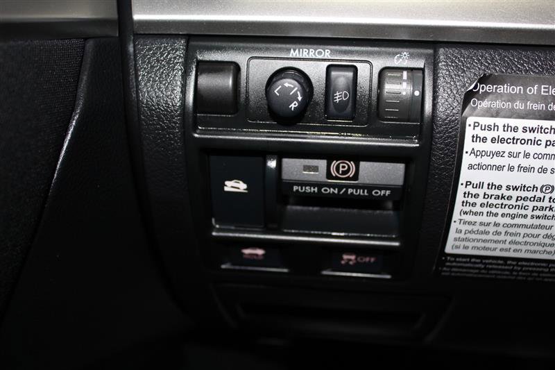 Used 2010 Subaru Legacy 2.5i Premium AWD/4WD image 17