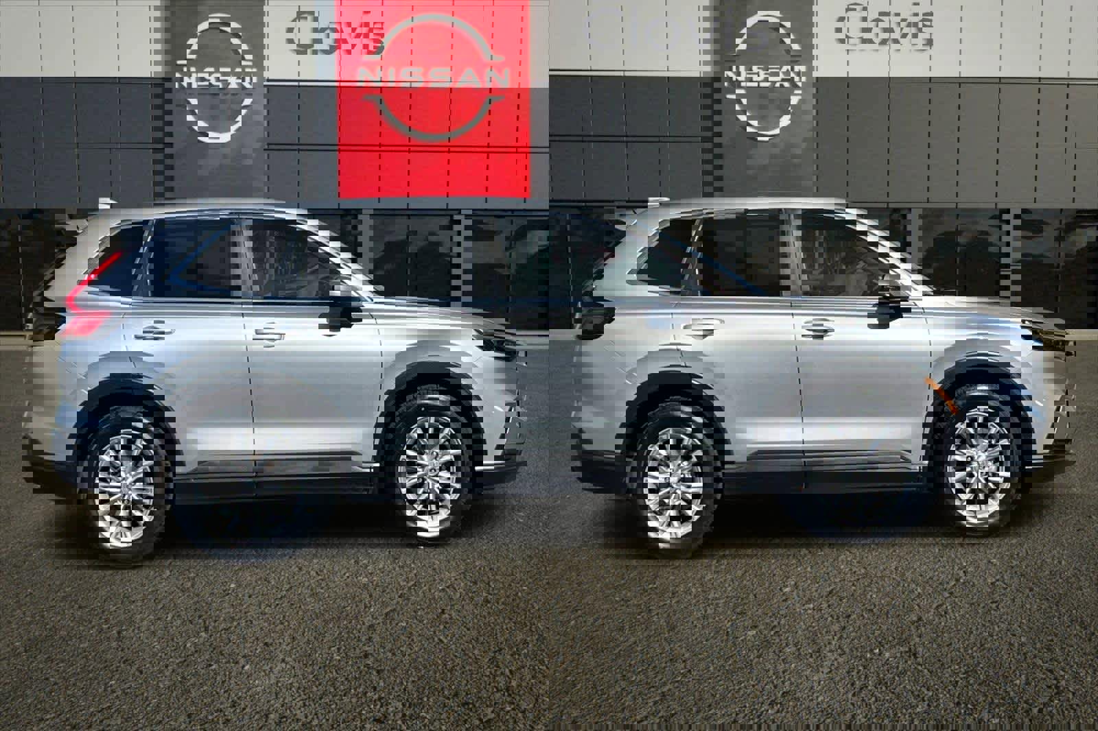 Used 2023 Honda CR-V EX-L image 9