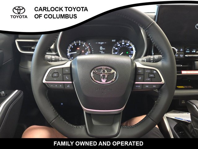 New 2026 Toyota Highlander AWD image 25