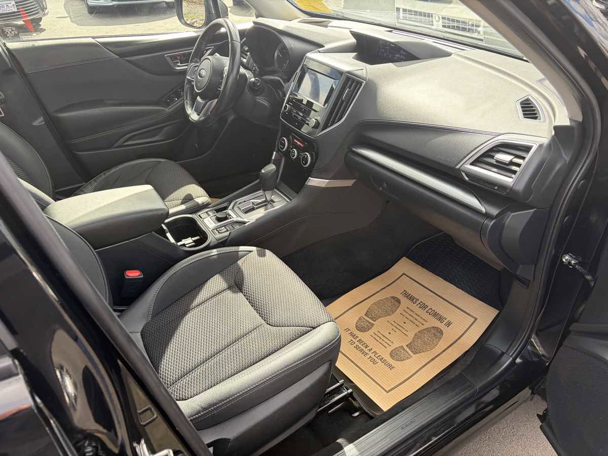 Used 2019 Subaru Forester Premium AWD/4WD image 25