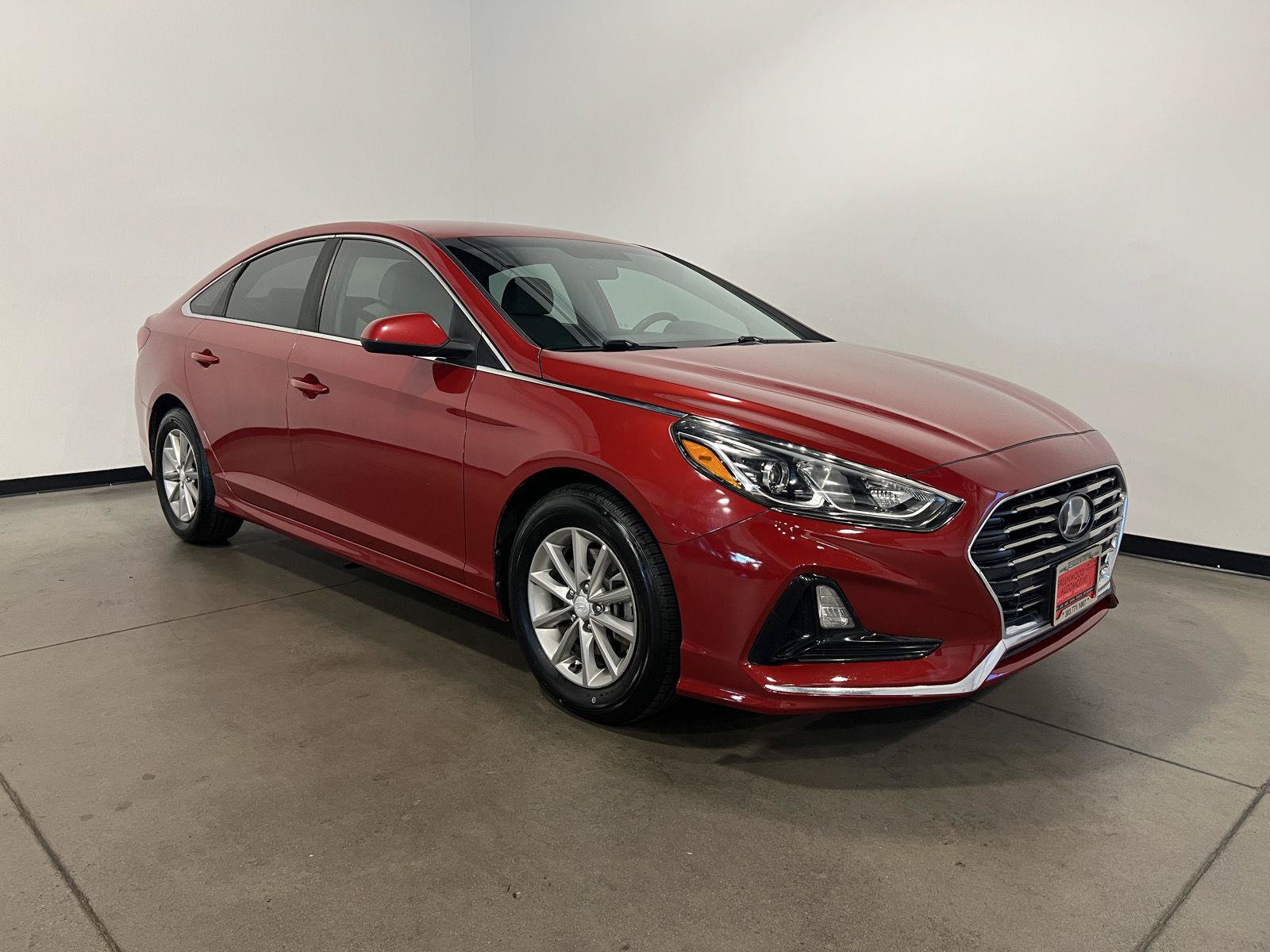 Used 2018 Hyundai Sonata SE FWD image 1