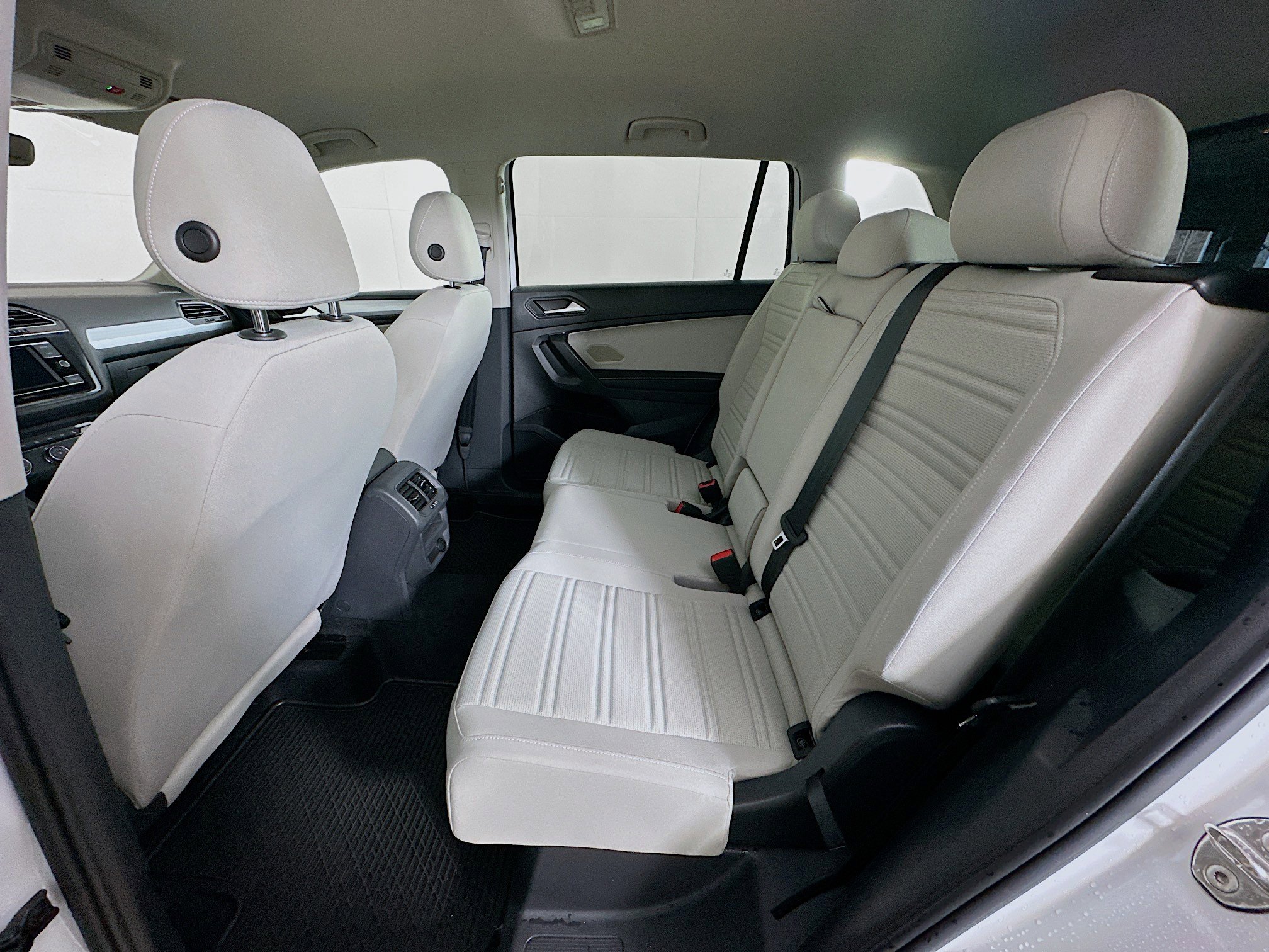 Used 2023 Volkswagen Tiguan S image 26