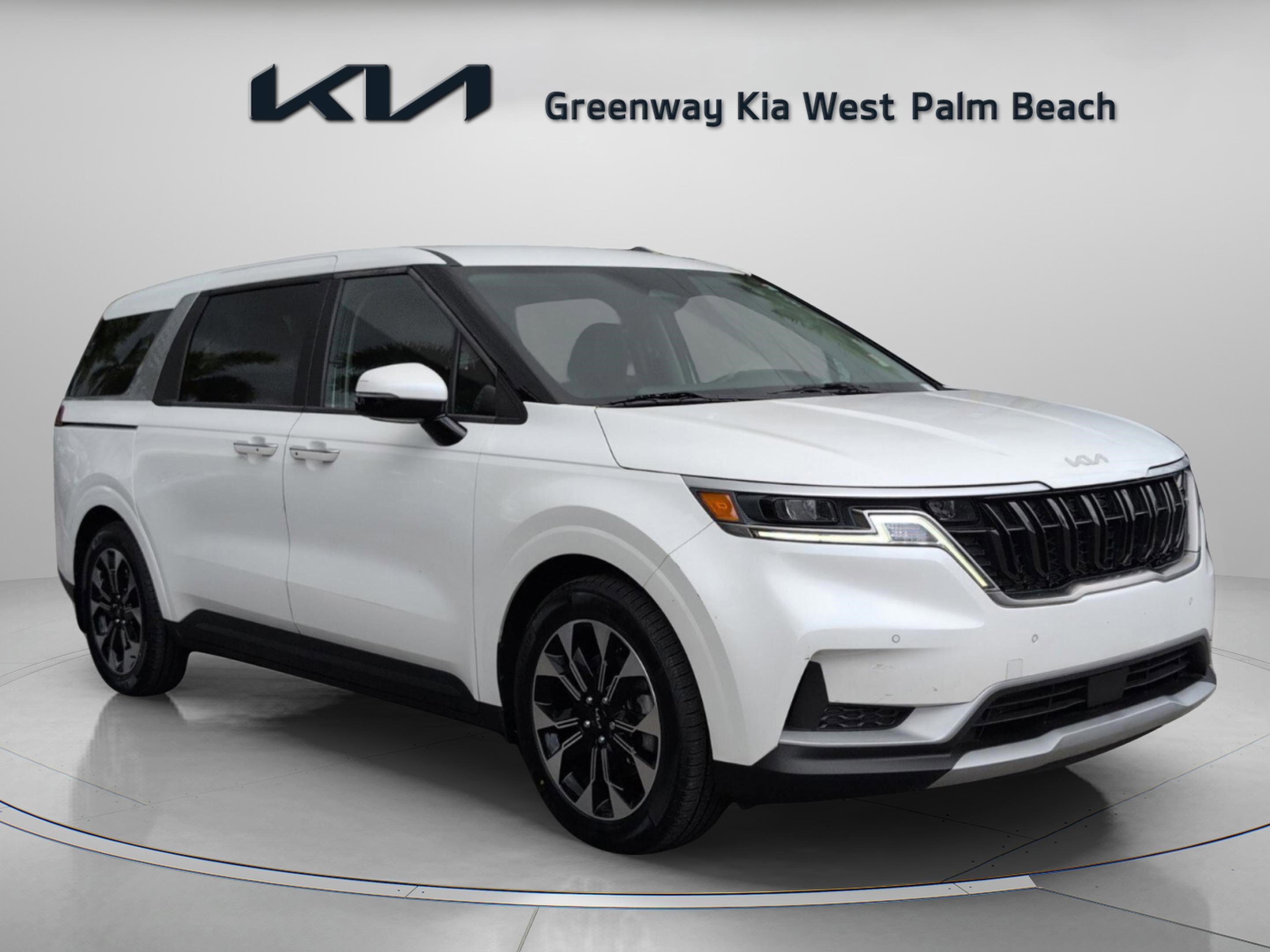 Certified 2024 Kia Carnival EX