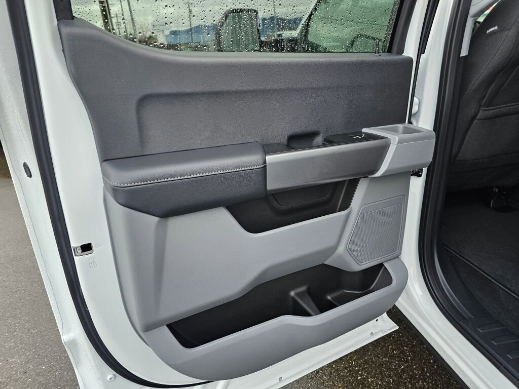 New 2026 Ford F350 XLT image 8