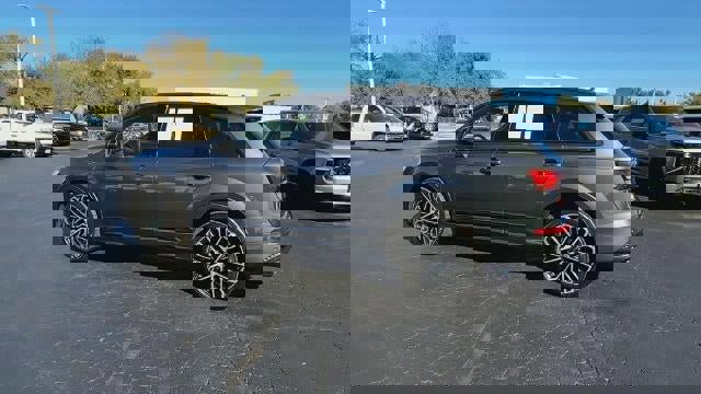 Used 2025 Audi SQ7 Prestige image 6